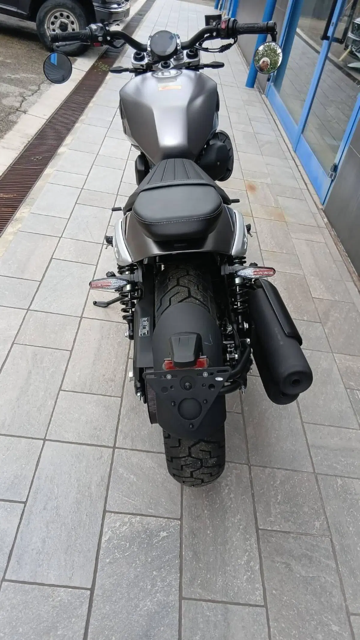 Benelli Leoncino 400 Bobber (2026) (2)