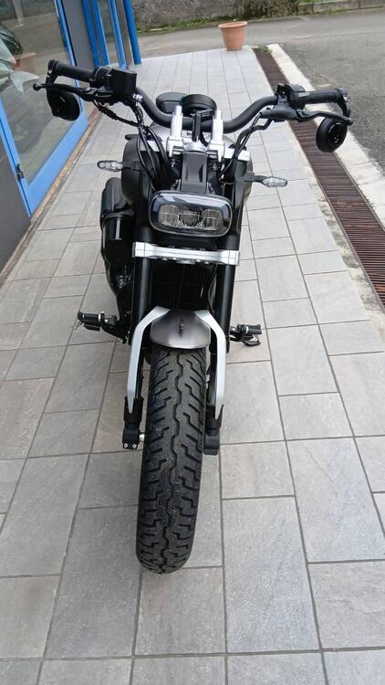 Benelli Leoncino 400 Bobber (2026) (3)