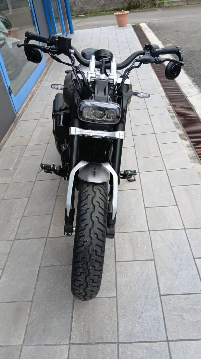 Benelli Leoncino 400 Bobber (2026) (3)