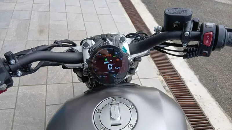 Benelli Leoncino 400 Bobber (2026) (5)