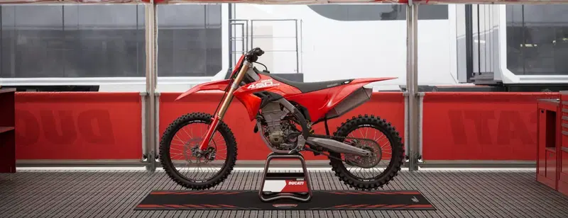 Ducati Desmo450 MX (2026) (2)