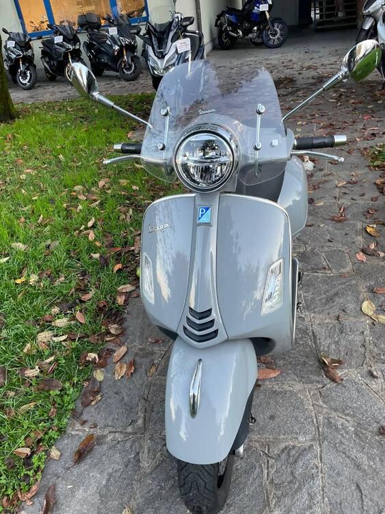 Vespa GTS 300 Super Hpe (2021 - 22) (3)