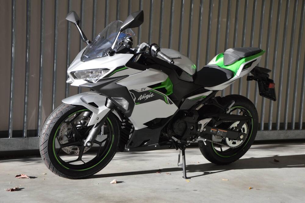 Kawasaki Ninja e-1 (2024 - 25) (5)
