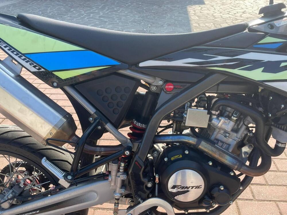 Fantic Motor Motard 125 M Performance 4t (2019) (3)