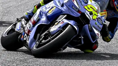 MotoGP 2025. GP della Malesia. Fermin Aldeguer penalizzato per pressione gomme irregolare: sul podio della Sprint sale Acosta