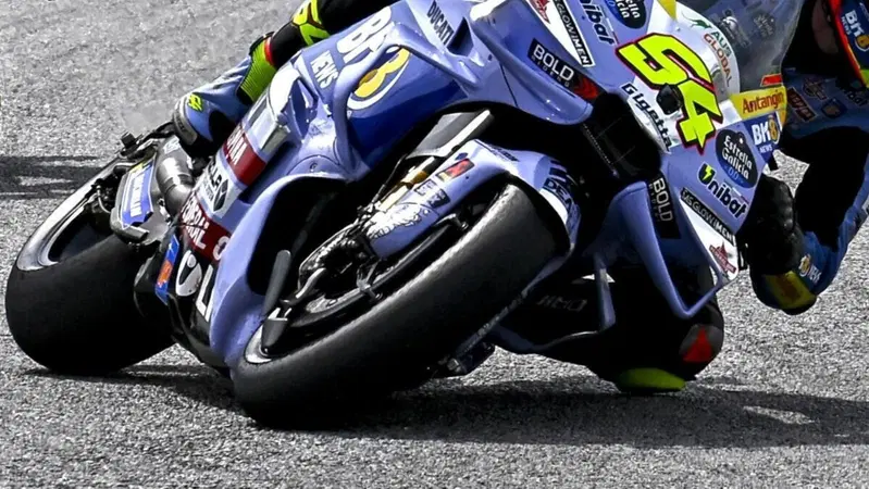 MotoGP 2025. GP della Malesia. Fermin Aldeguer penalizzato per pressione gomme irregolare: sul podio della Sprint sale Acosta