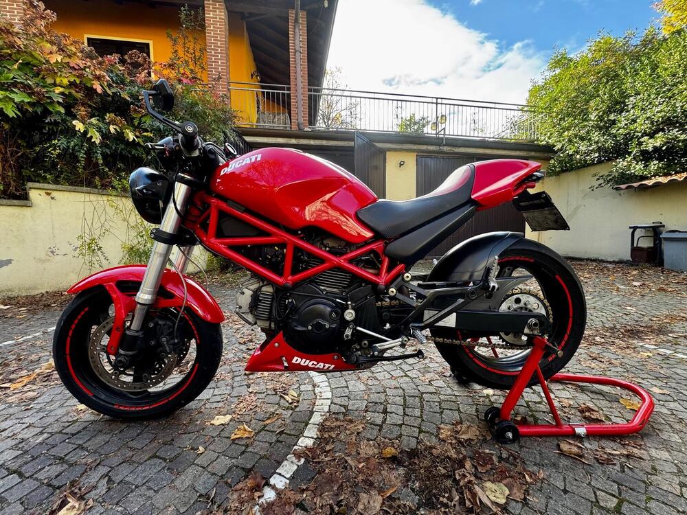 Ducati Monster 695 (2006 - 08) (2)