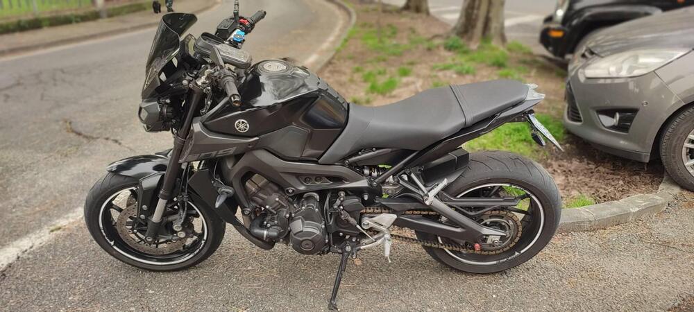 Yamaha MT-09 (2017 - 20) (3)