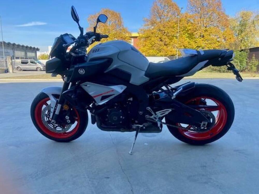 Yamaha MT-10 (2017 - 20) (5)