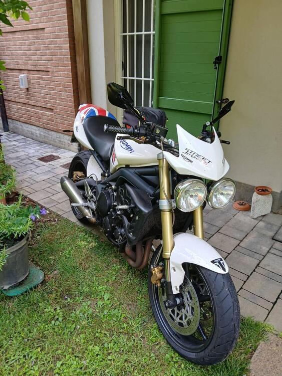 Triumph Street Triple (2007 - 12) (4)