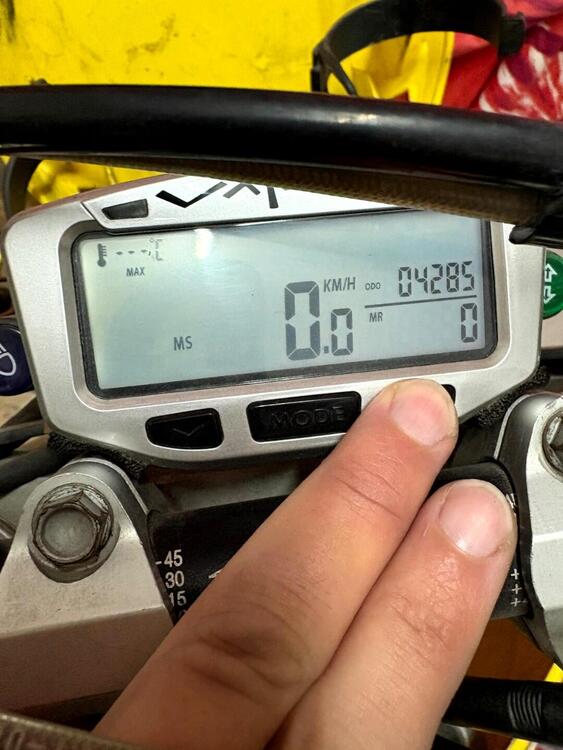 Husaberg FE 650 E (3)