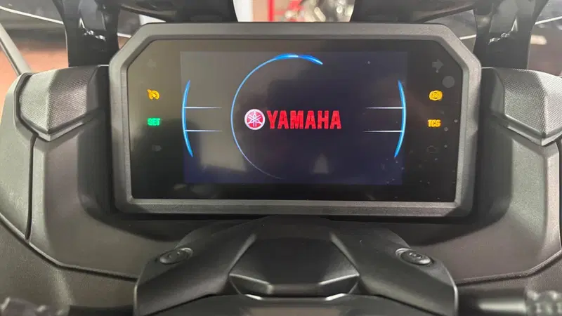 Yamaha T-Max 560 (2022 - 24) (4)