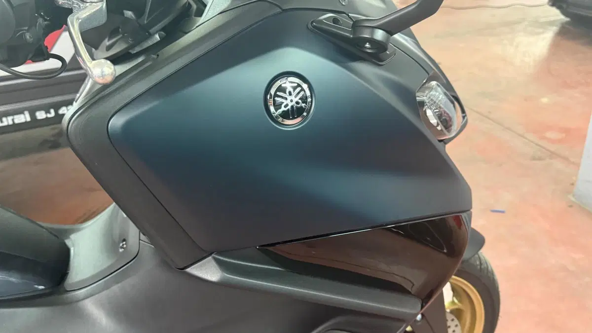 Yamaha T-Max 560 (2022 - 24) (14)