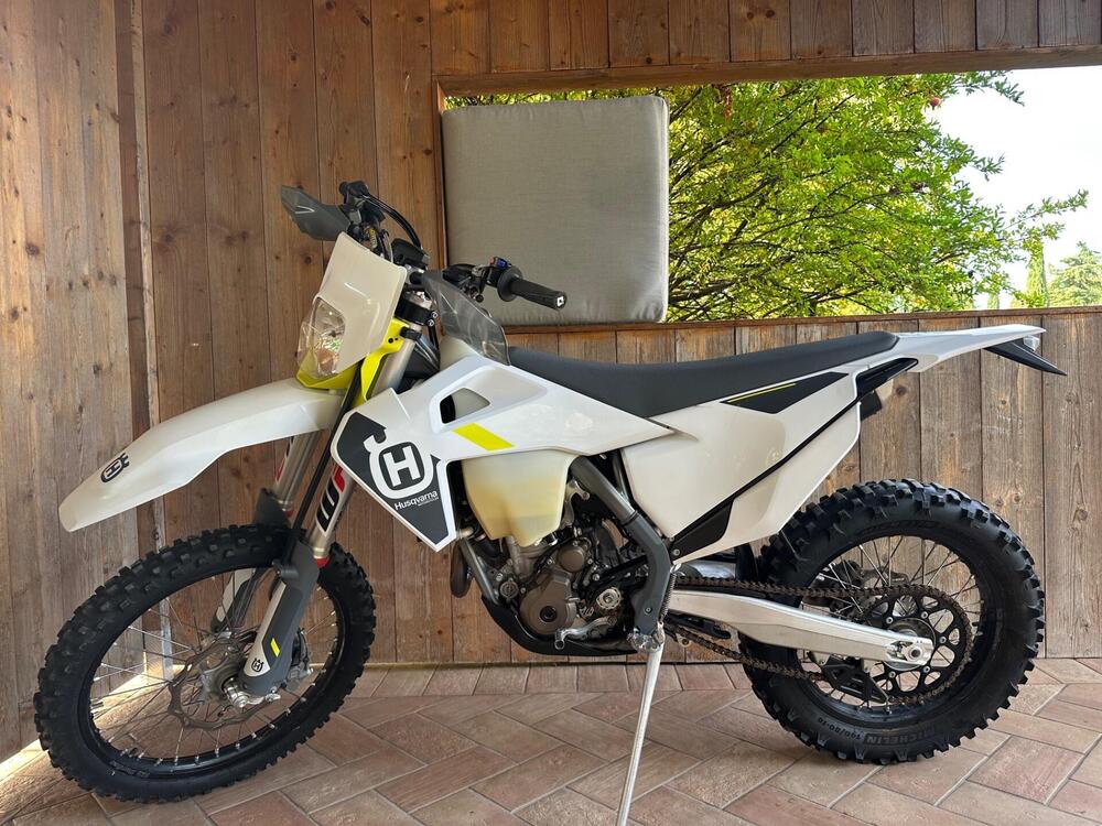 Husqvarna FC 250 (2022) (2)