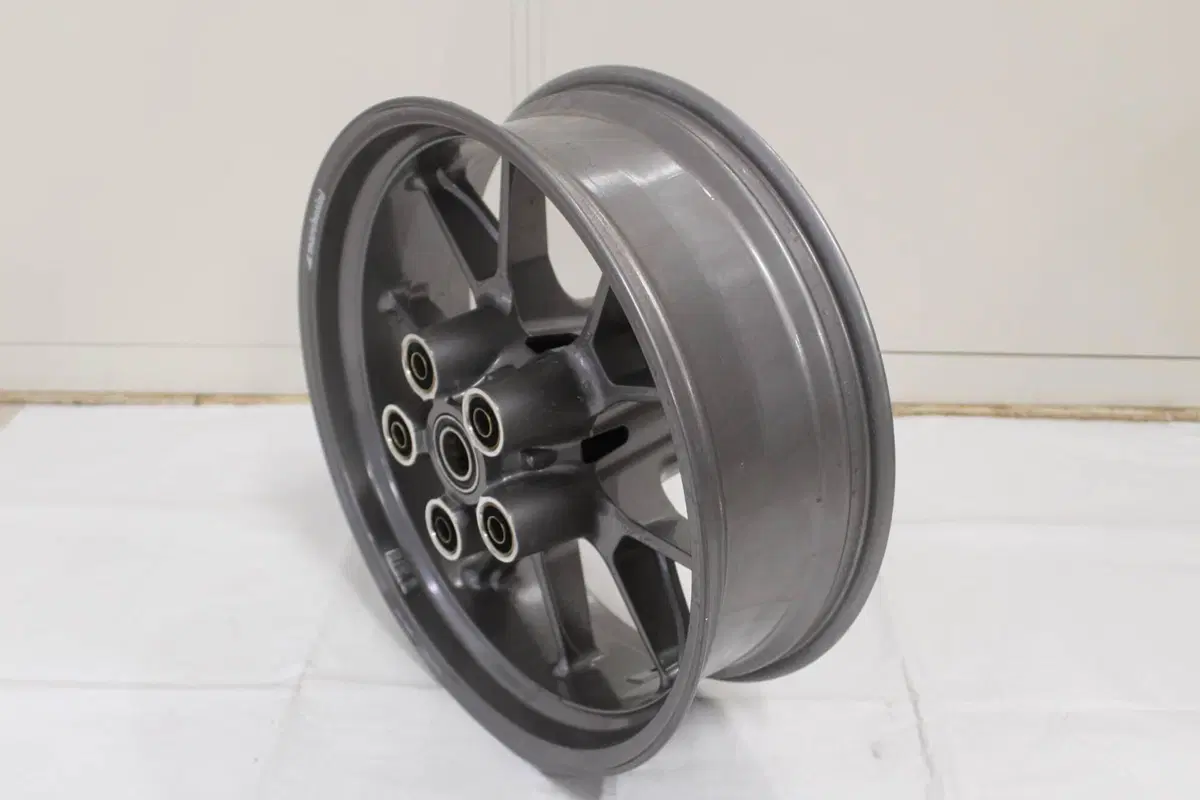 CERCHIO POSTERIORE DUCATI 999 (2)