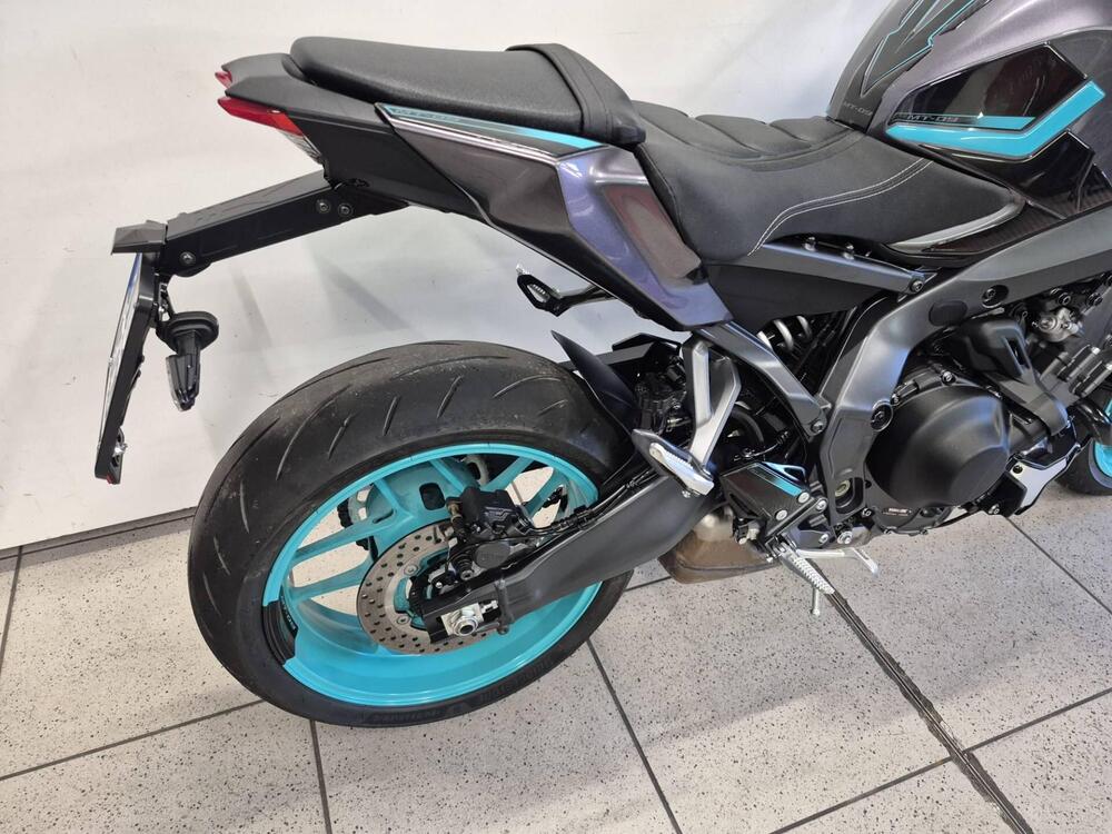 Yamaha MT-09 Y-AMT (2024 - 25) (3)