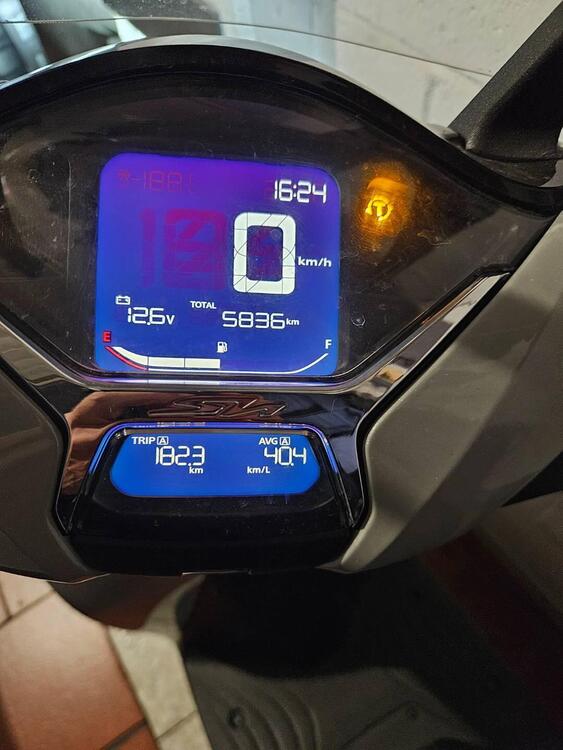 Honda SH 150i (2024 - 25) (2)