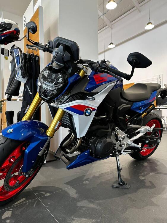 Bmw F 900 R (2025) (2)