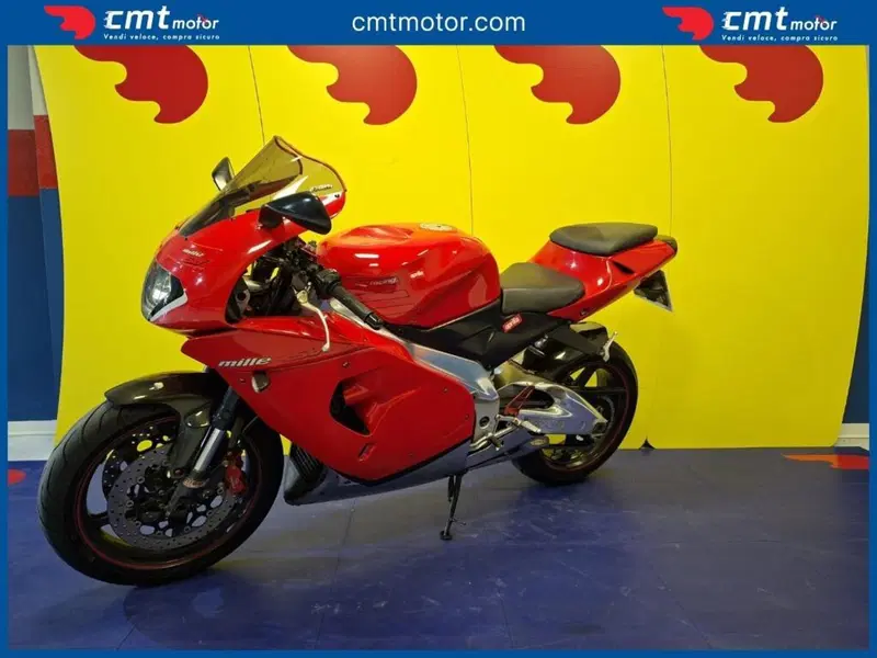 Aprilia RSV 1000 (2000 - 01) (2)