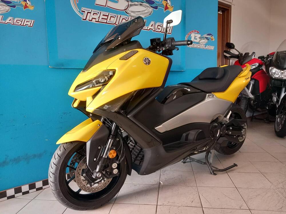 Yamaha T-Max 560 (2022 - 24) (5)