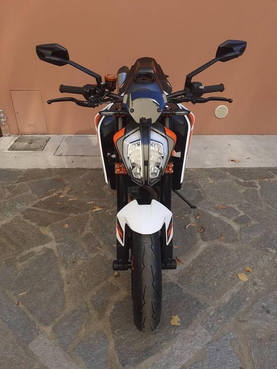 KTM 890 Duke R (2020) (3)