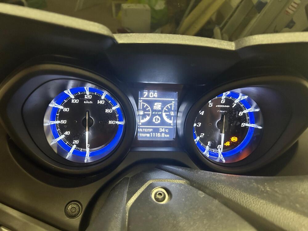 Yamaha T-Max 560 (2020 - 21) (4)