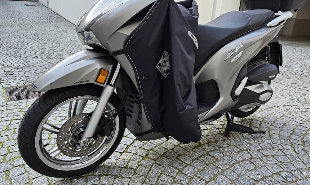 Honda SH 350 (2021 - 24) (2)