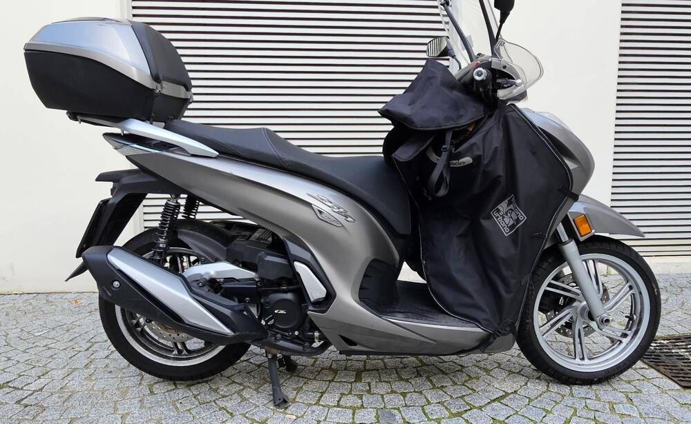 Honda SH 350 (2021 - 24) (4)