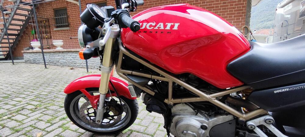 Ducati Monster 750 (3)