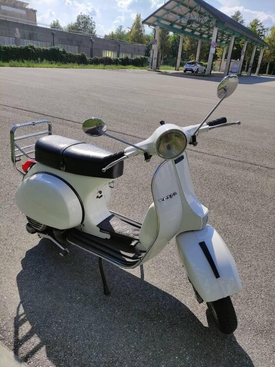Piaggio Vespa P200E