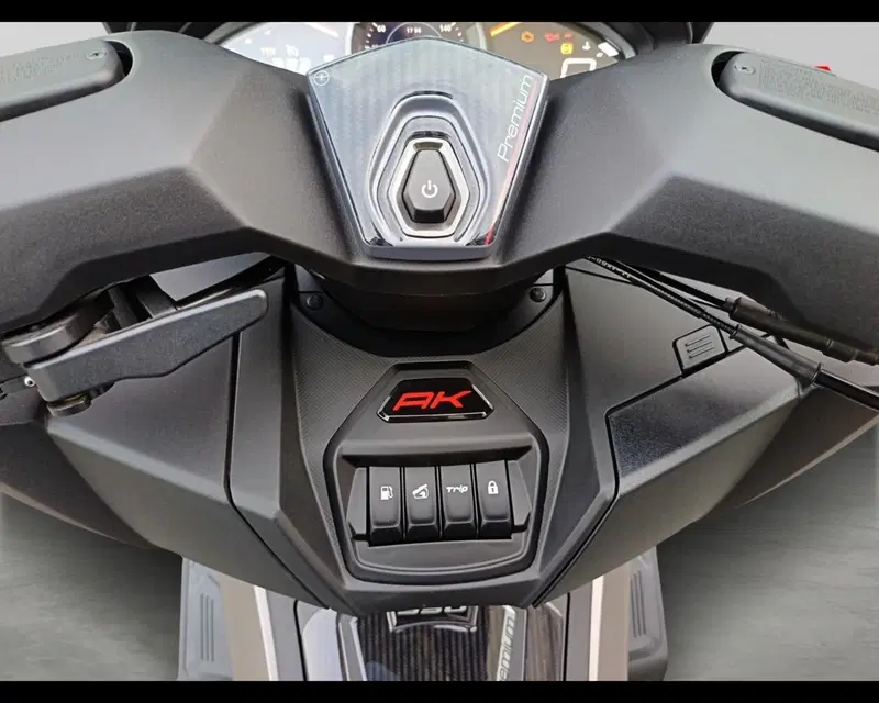 Kymco AK 550 Premium (2023 - 25) (8)
