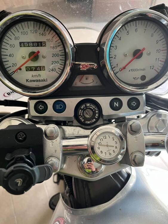 Kawasaki ZR-7 (2001 - 04) (4)