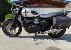 Triumph Street Twin 900 (2016) usata