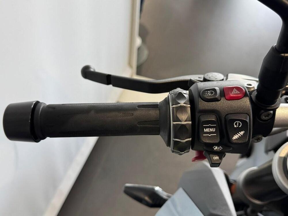 Bmw F 900 R (2017 - 20) (4)