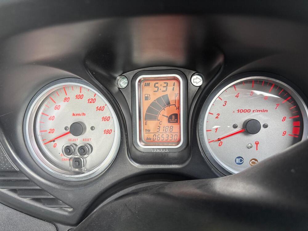 Yamaha T-Max 500 (2004 - 07) (5)