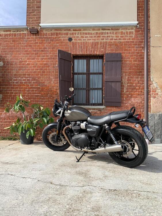 Triumph Street Twin 900 (2019 - 20) (5)