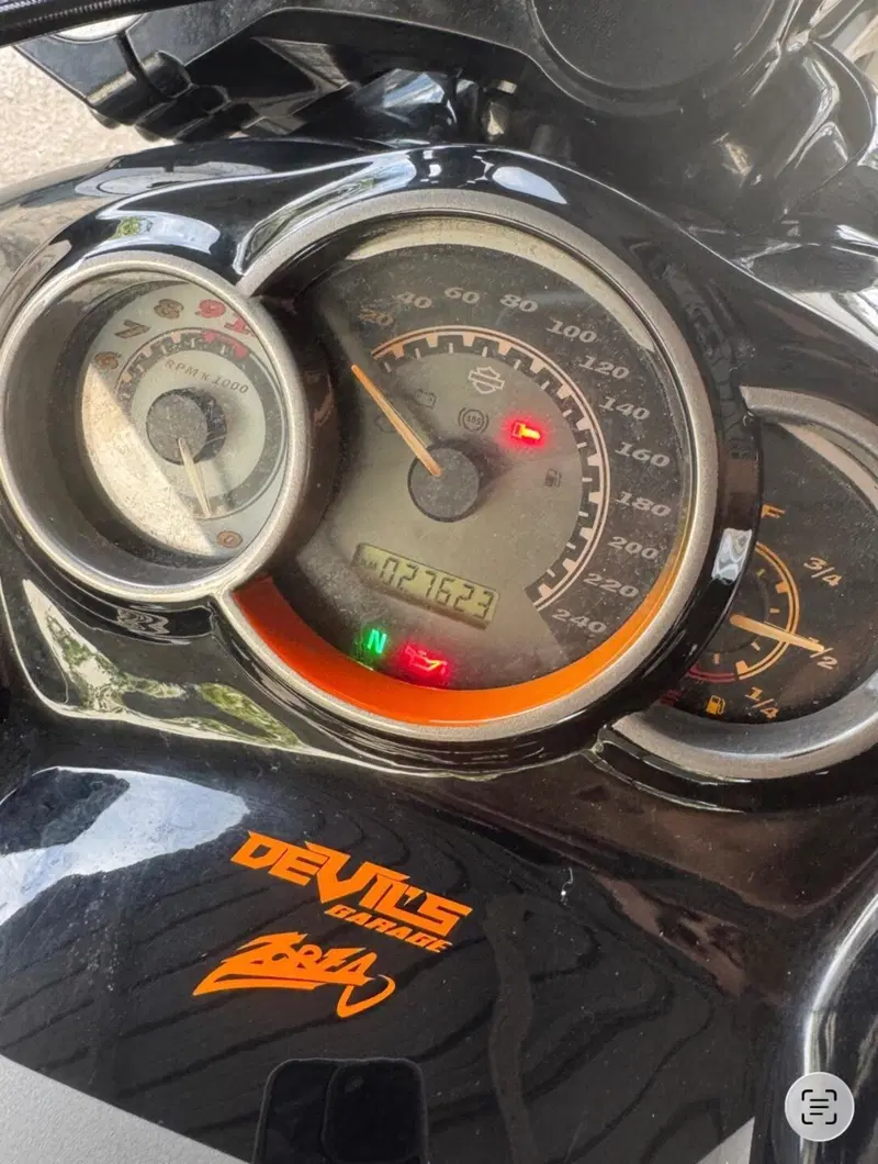 Harley-Davidson 1250 V-Rod Muscle (2009 - 17) - VRSCF (11)