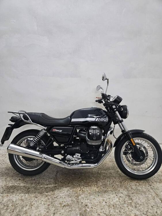 Moto Guzzi V7 850 Stone Special Abs (2021)
