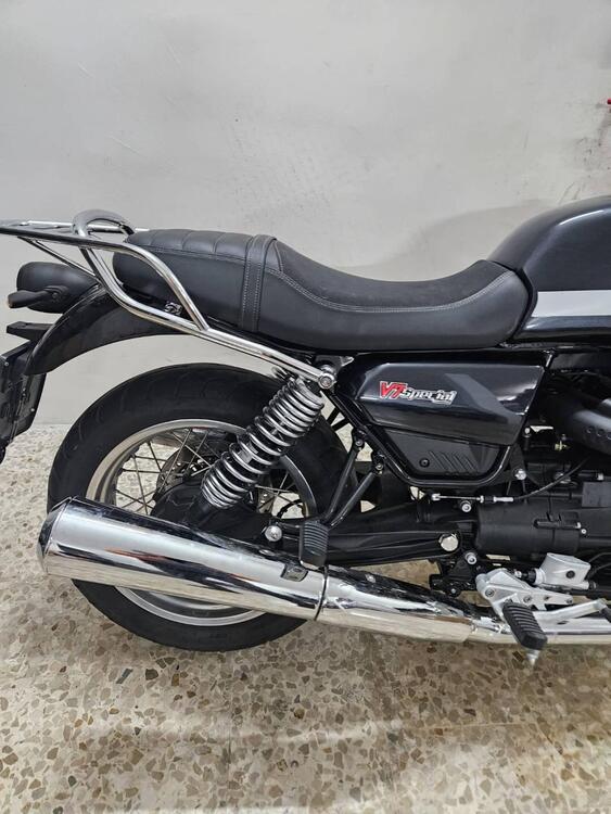 Moto Guzzi V7 850 Stone Special Abs (2021) (5)