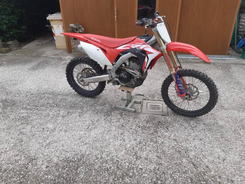 Honda CRF 250 R (2019) (5)