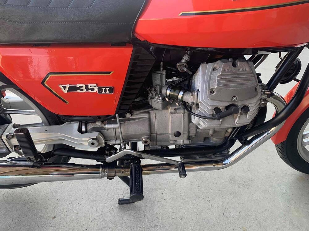 Moto Guzzi V35 II (2)