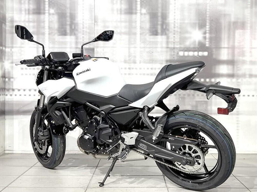 Kawasaki Z 650 (2025 - 26) (2)