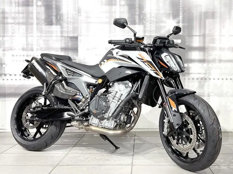 KTM 790 Duke L (2023 - 24)