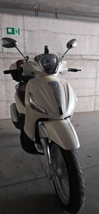 Piaggio Beverly 300 i.e. (2010 - 16) (4)