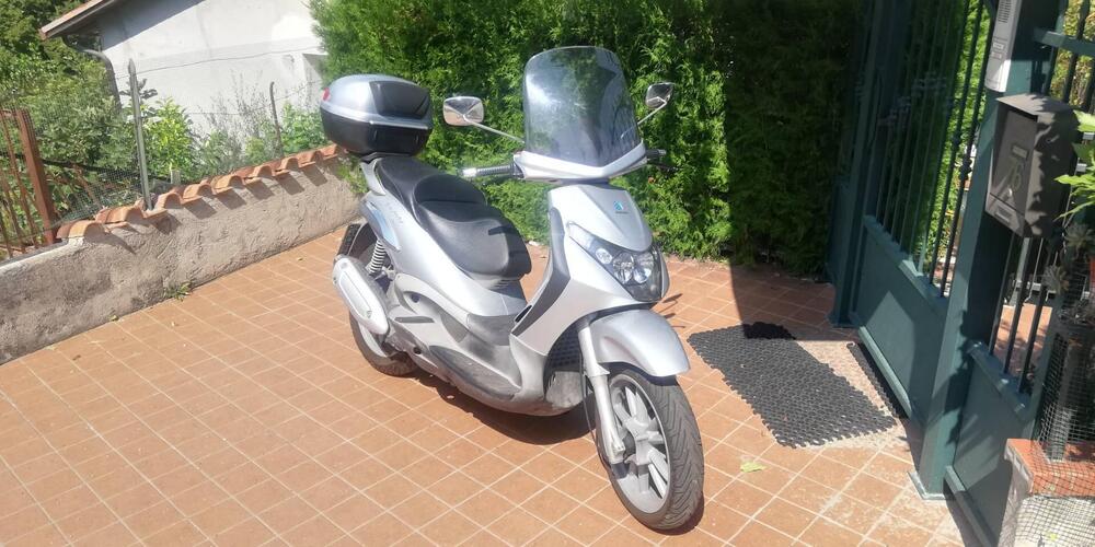 Piaggio Beverly 250 (2004 - 05)