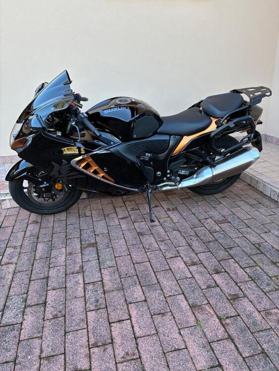 Suzuki GSX 1300 R Hayabusa (2021 - 24) (2)