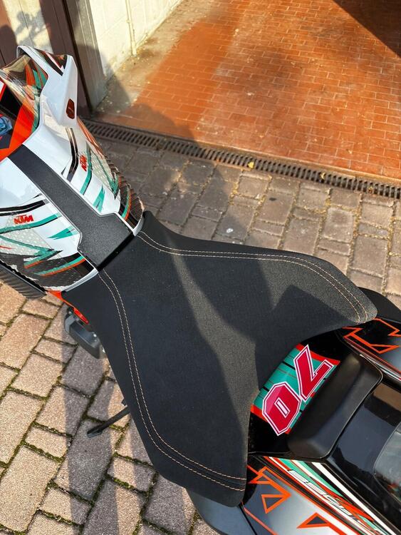 KTM 890 Duke R (2021) (4)