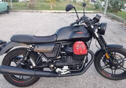 Moto Guzzi V7 III Stone (2017 - 20) usata