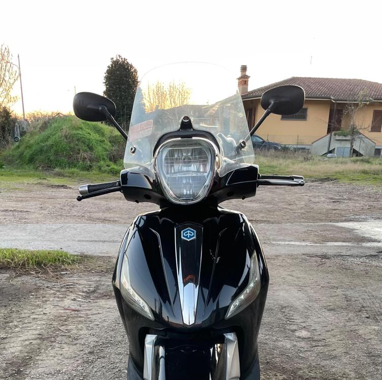 Piaggio Beverly 300 i.e. (2010 - 16) (2)