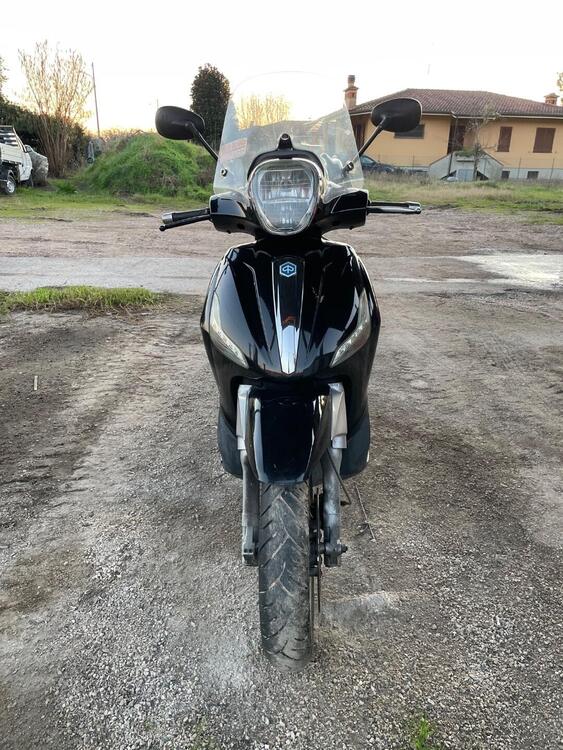 Piaggio Beverly 300 i.e. (2010 - 16)